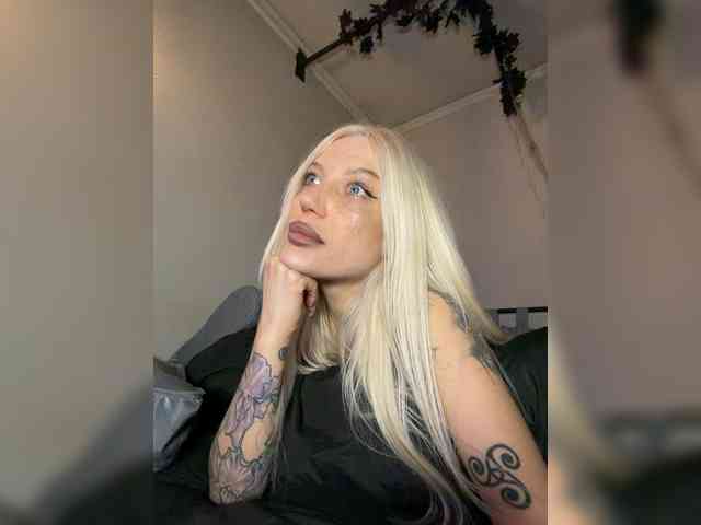 Alina666Mistress webcam