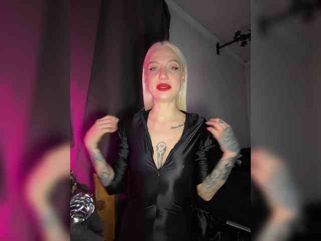 Alina666Mistress webcam