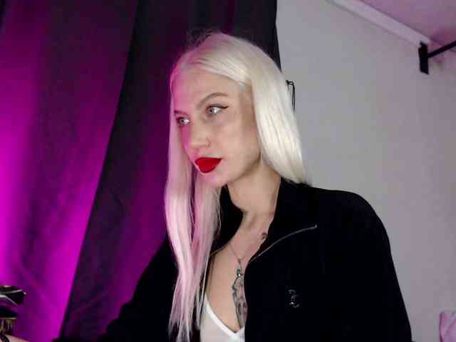 Alina666Mistress webcam