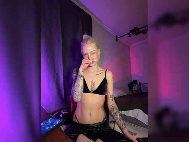 Alina666Mistress webcam