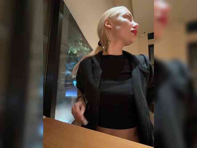 Alina666Mistress webcam