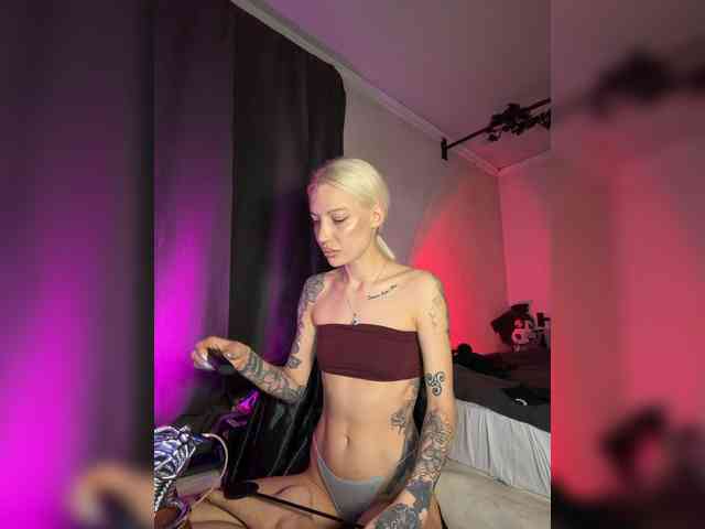 Alina666Mistress webcam