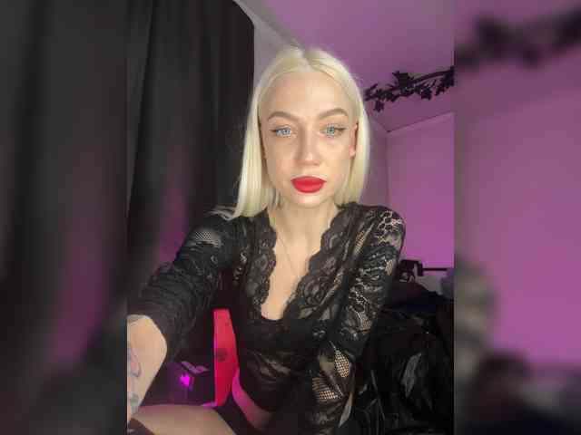 Alina666Mistress webcam
