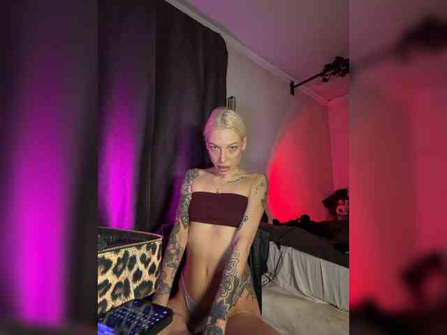 Alina666Mistress webcam