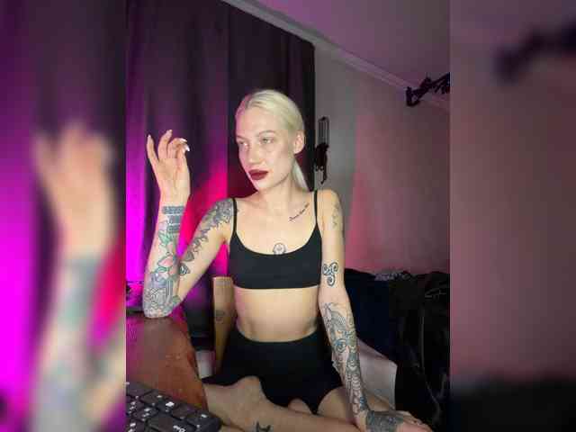 Alina666Mistress webcam