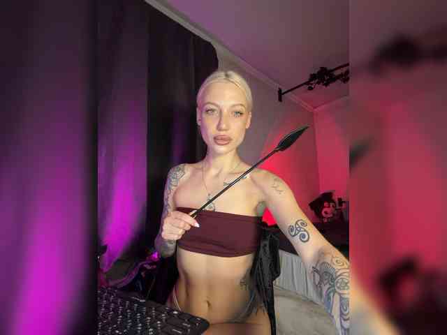 Alina666Mistress webcam