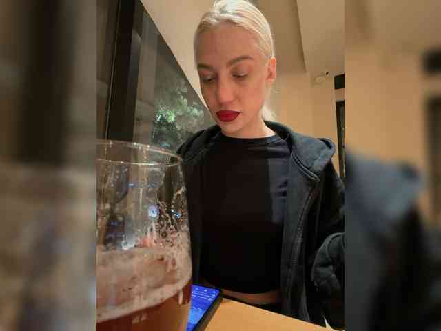 Alina666Mistress webcam