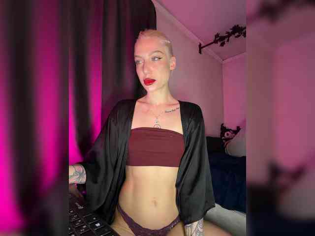 Alina666Mistress webcam