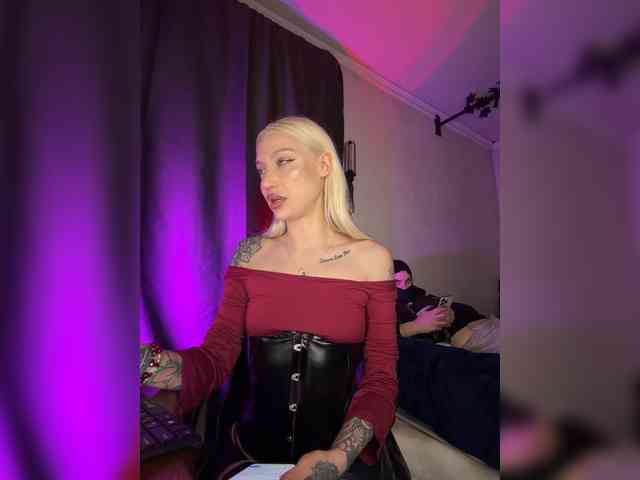 Alina666Mistress webcam