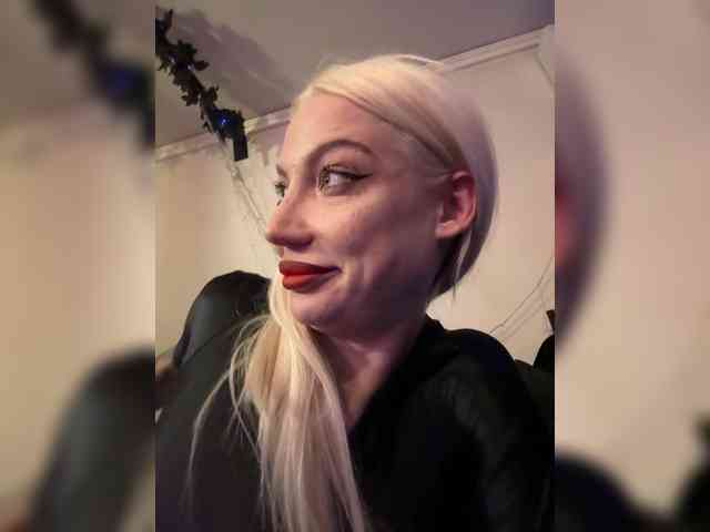 Alina666Mistress webcam