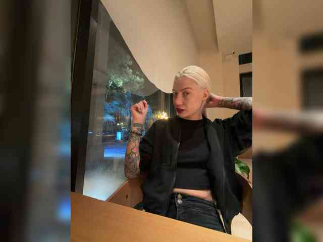 Alina666Mistress webcam