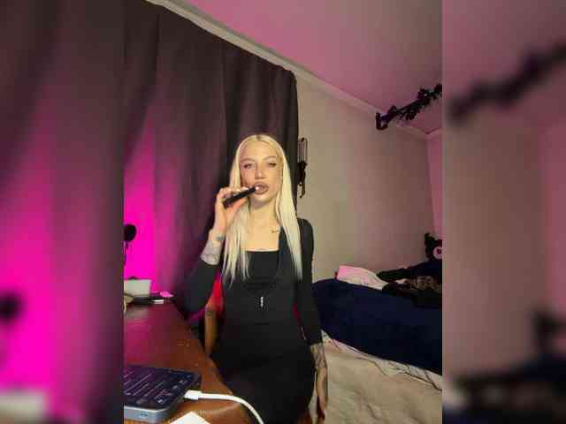 Alina666Mistress webcam