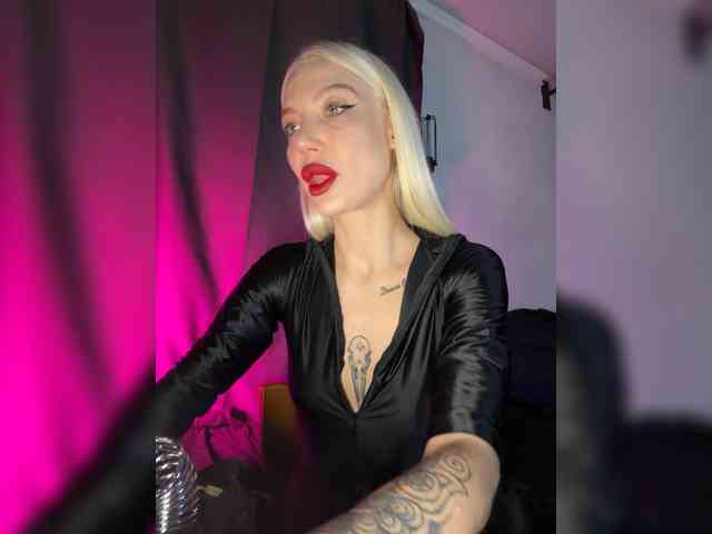 Alina666Mistress webcam