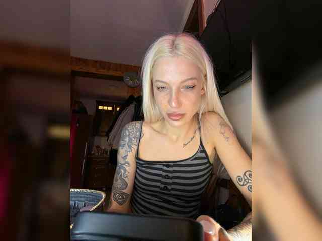 Alina666Mistress webcam