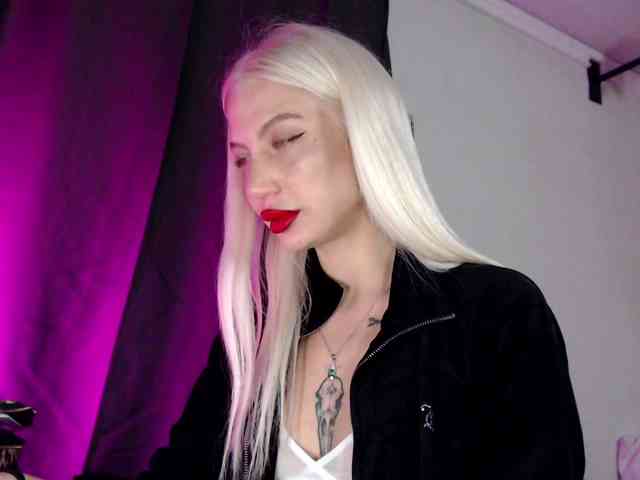 Alina666Mistress webcam