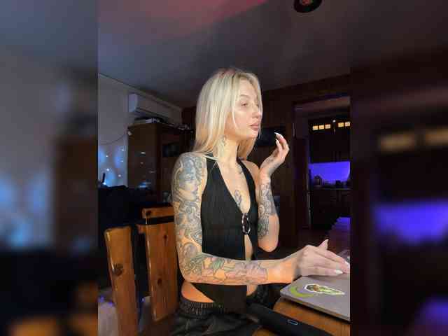 Alina666Mistress webcam