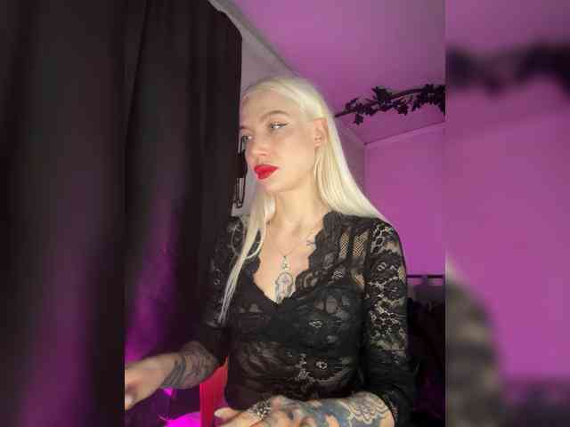 Alina666Mistress webcam