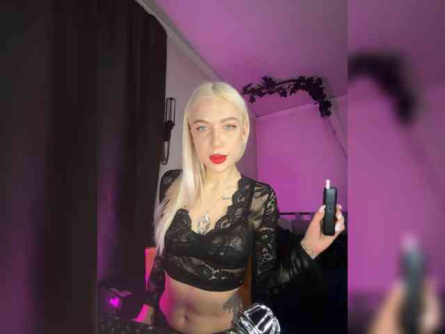 Alina666Mistress webcam