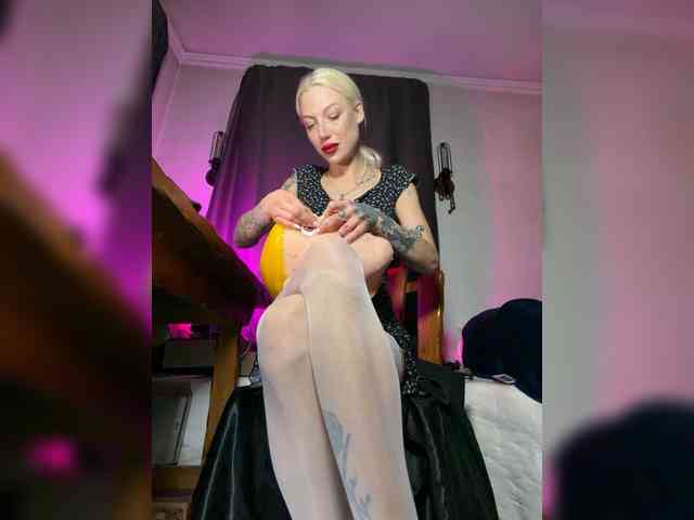 Alina666Mistress webcam