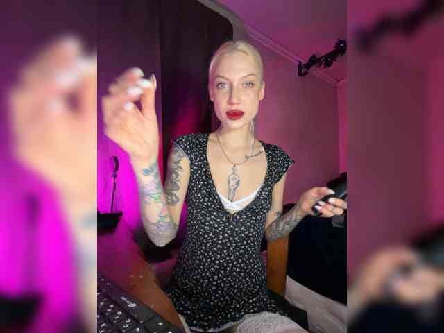 Alina666Mistress webcam