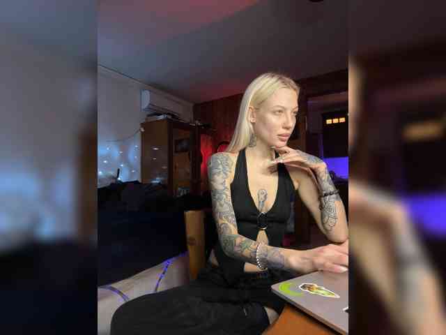 Alina666Mistress webcam