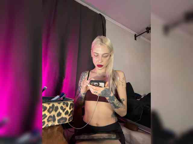 Alina666Mistress webcam