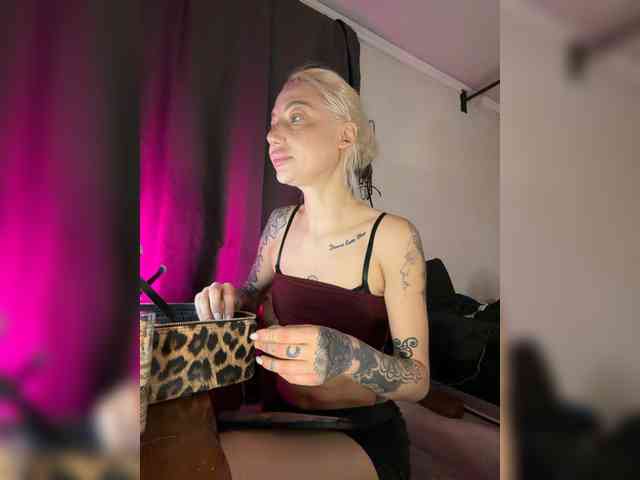 Alina666Mistress webcam