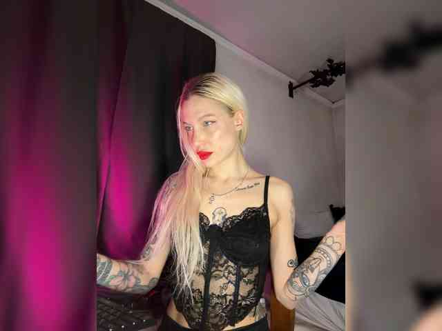 Alina666Mistress webcam