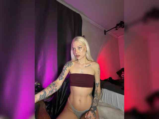 Alina666Mistress webcam