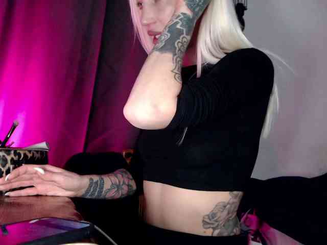 Alina666Mistress webcam