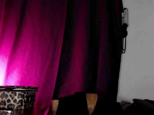 Alina666Mistress webcam