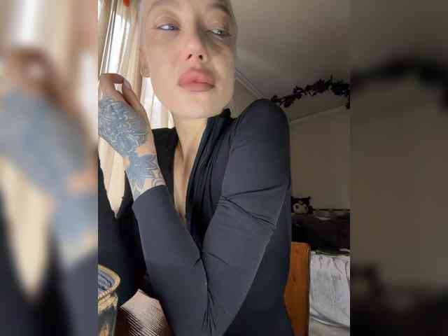 Alina666Mistress webcam