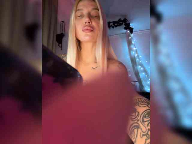 Alina666Mistress webcam