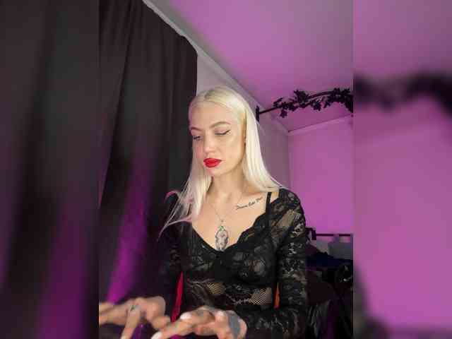 Alina666Mistress webcam