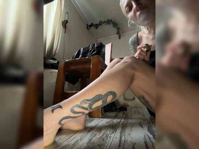 Alina666Mistress webcam