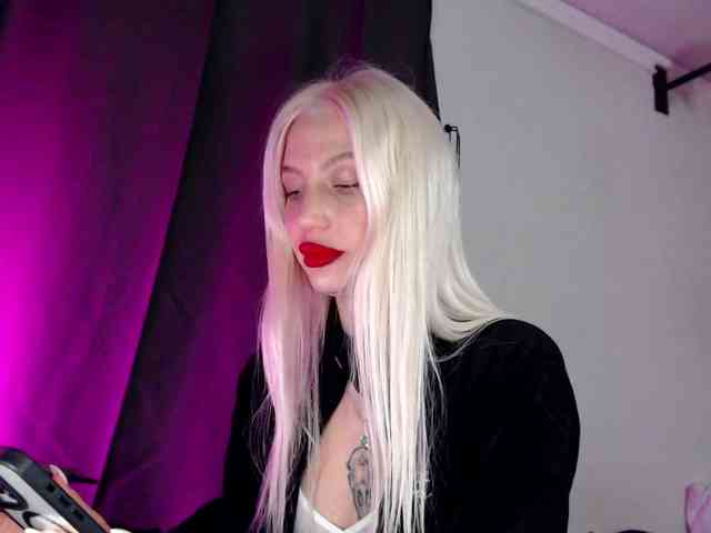 Alina666Mistress webcam