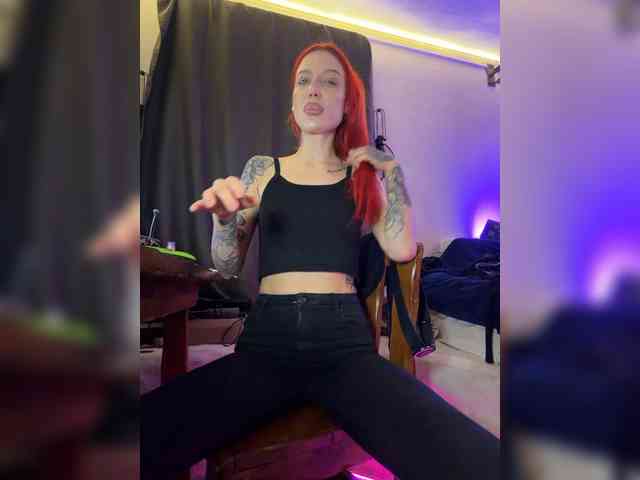 Alina666Mistress webcam