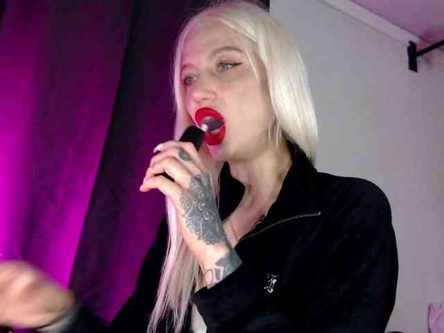 Alina666Mistress webcam