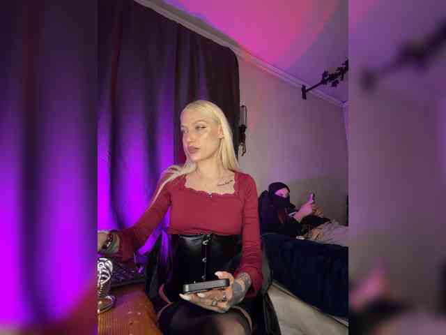 Alina666Mistress webcam