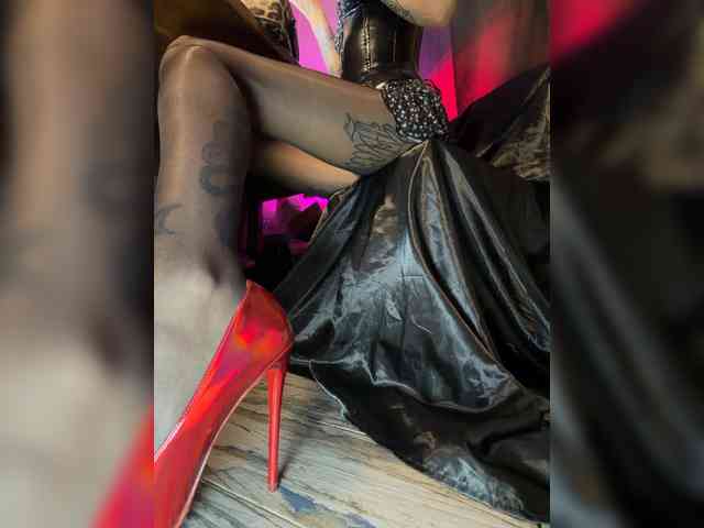 Alina666Mistress webcam