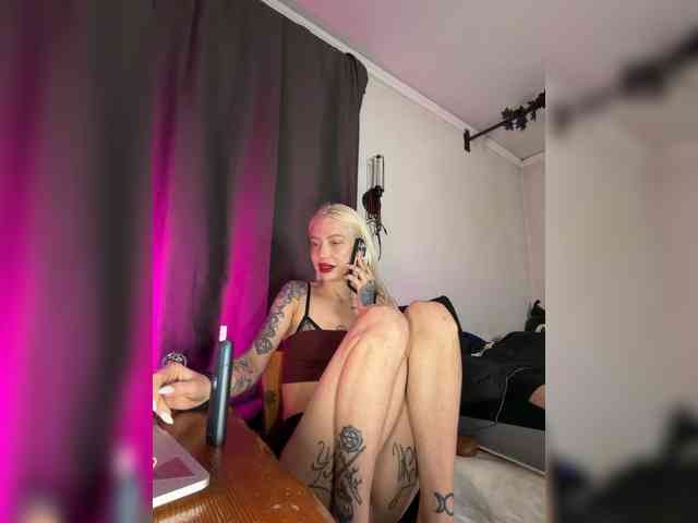 Alina666Mistress webcam