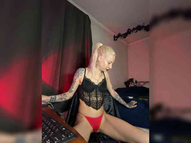 Alina666Mistress webcam