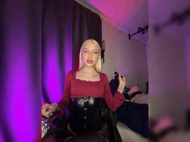 Alina666Mistress webcam