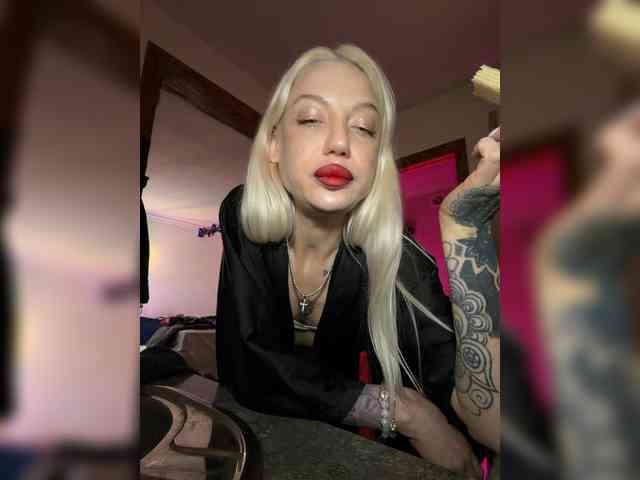 Alina666Mistress webcam