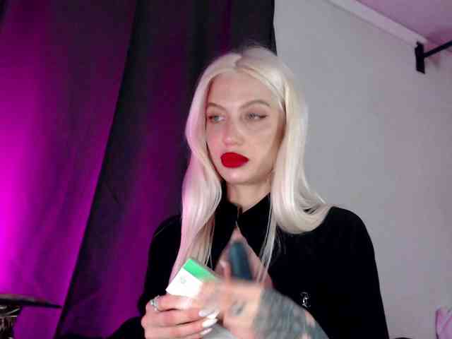 Alina666Mistress webcam