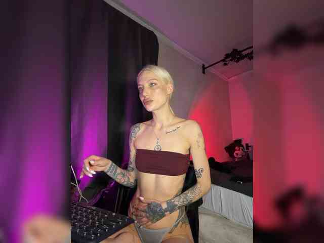 Alina666Mistress webcam