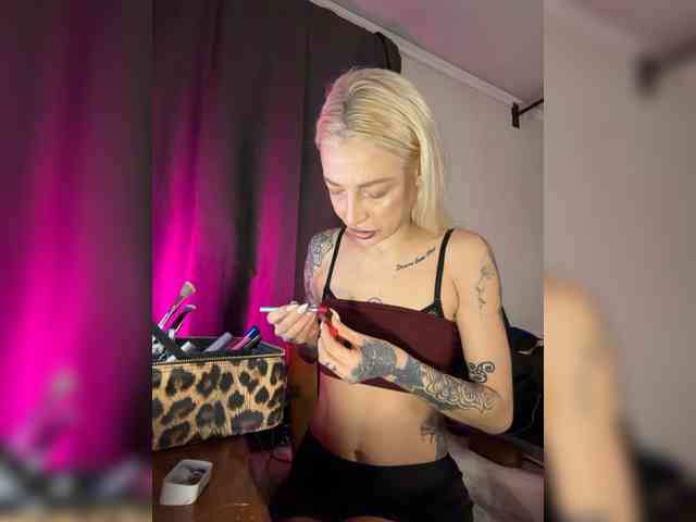 Alina666Mistress webcam