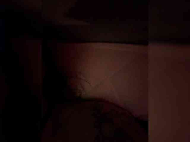 Kroxa27gypo77f webcam