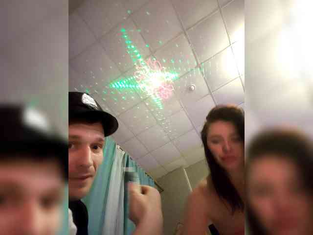 Kroxa27gypo77f webcam