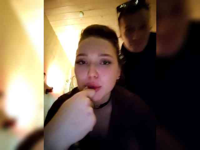 Kroxa27gypo77f webcam